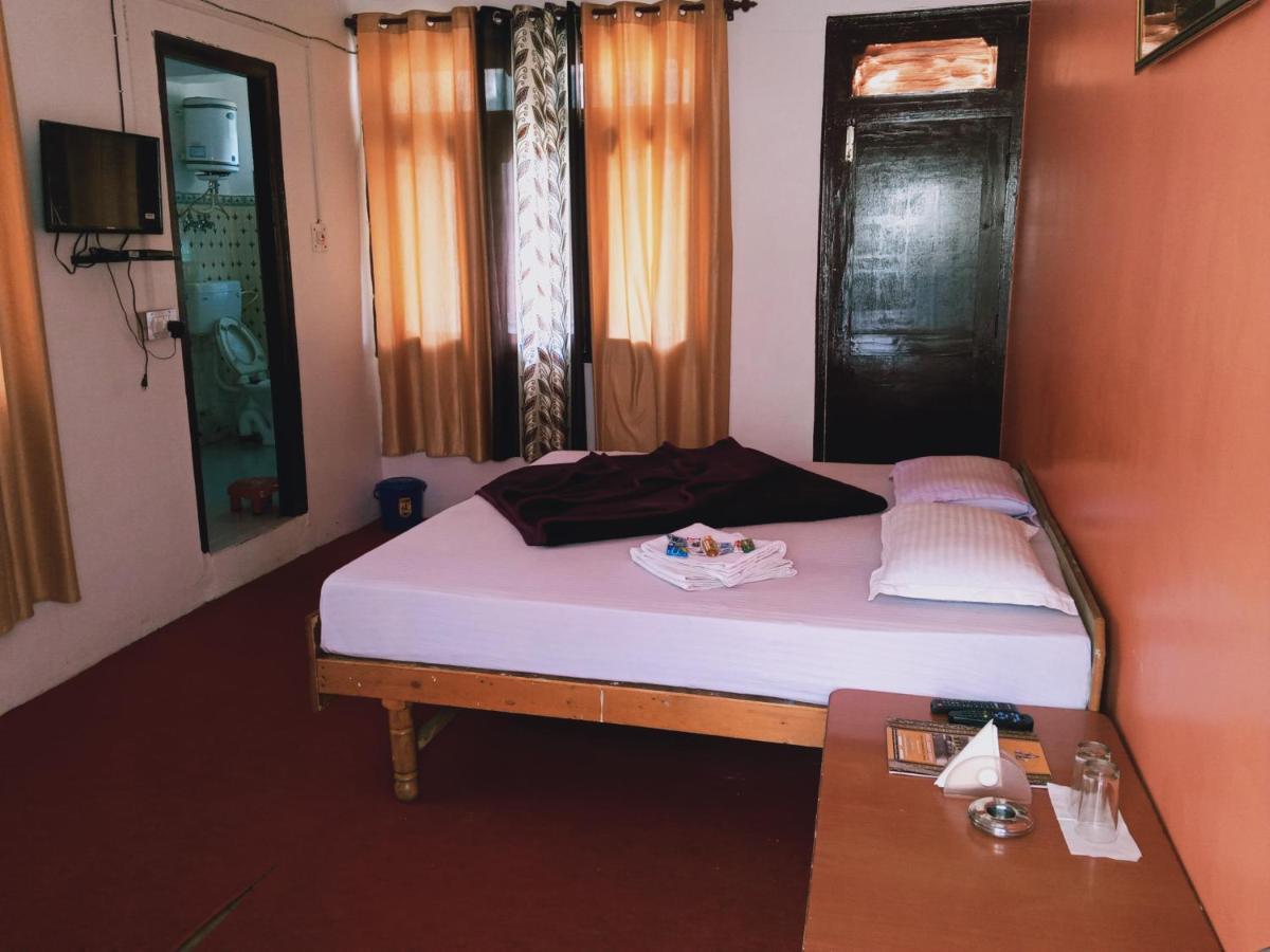 Debbhumi Regency Hotel Sangla ภายนอก รูปภาพ